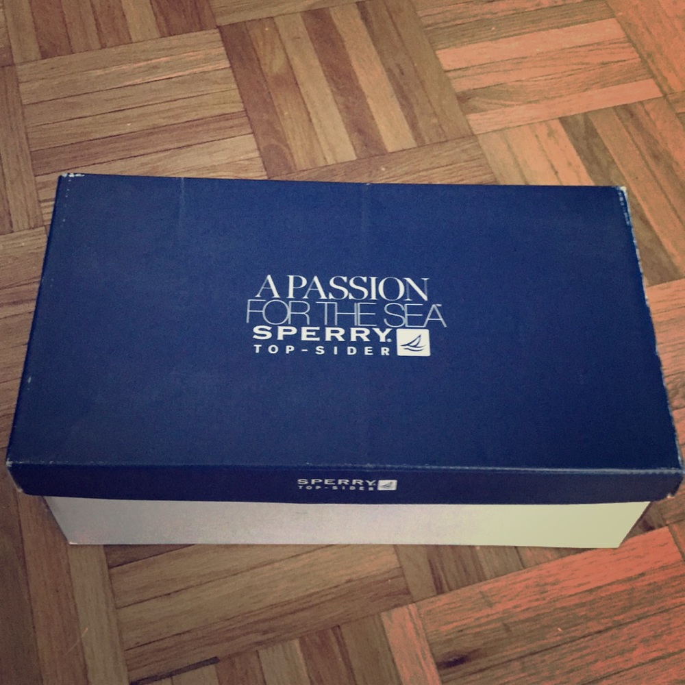 Men's Sperrys unworn in original box